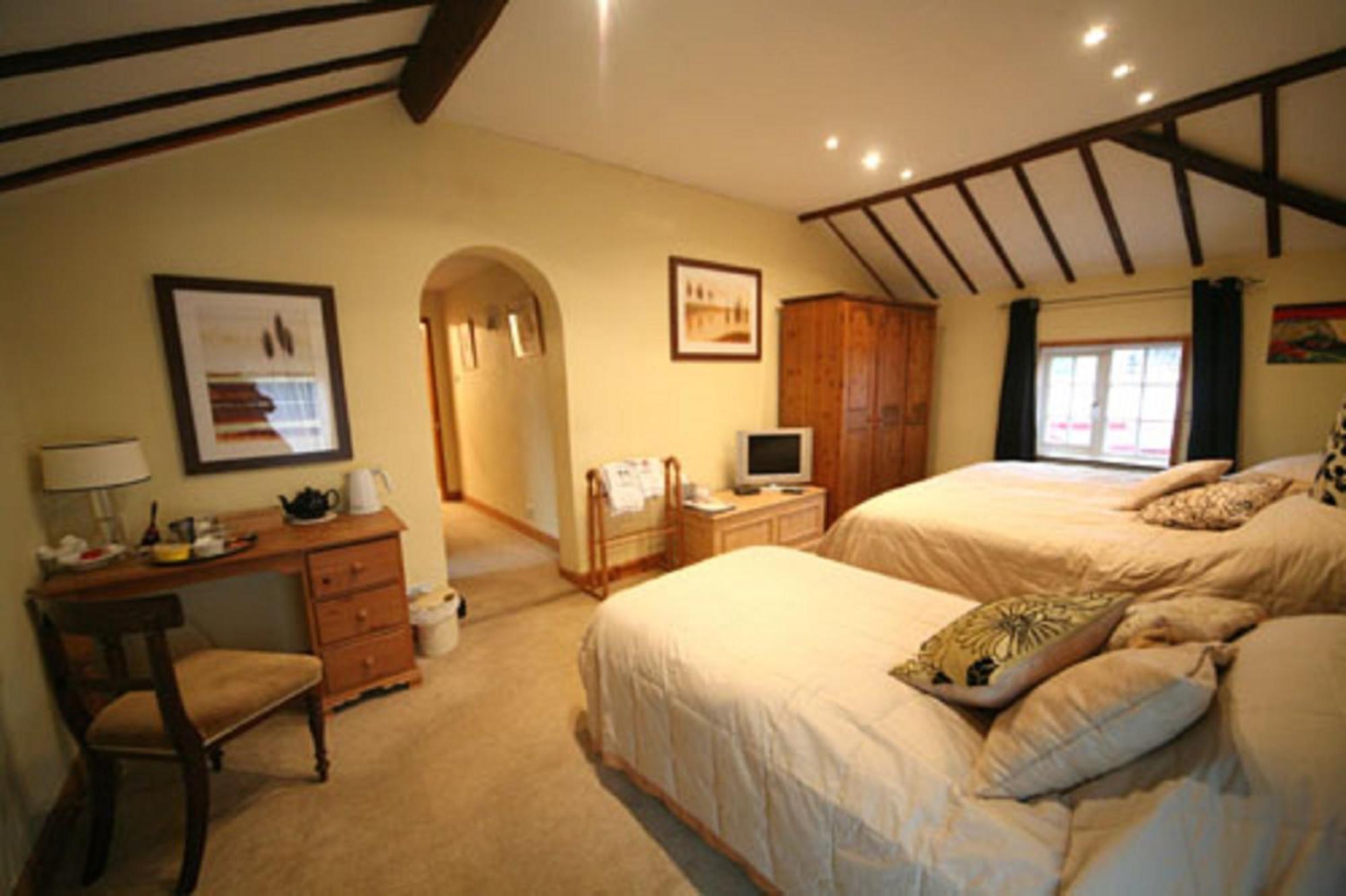 The Old Dairy Bed & Breakfast วอดเดสดัน ภายนอก รูปภาพ